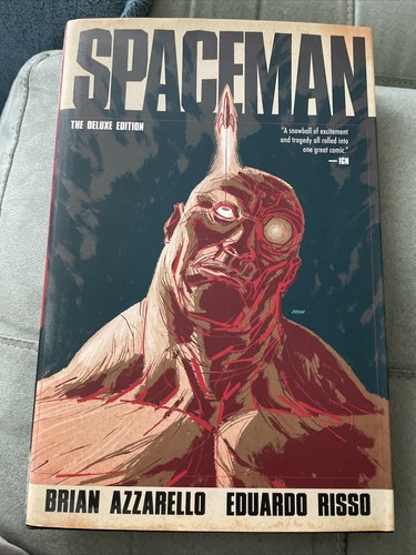 Spaceman brian azzarello - spaceman,